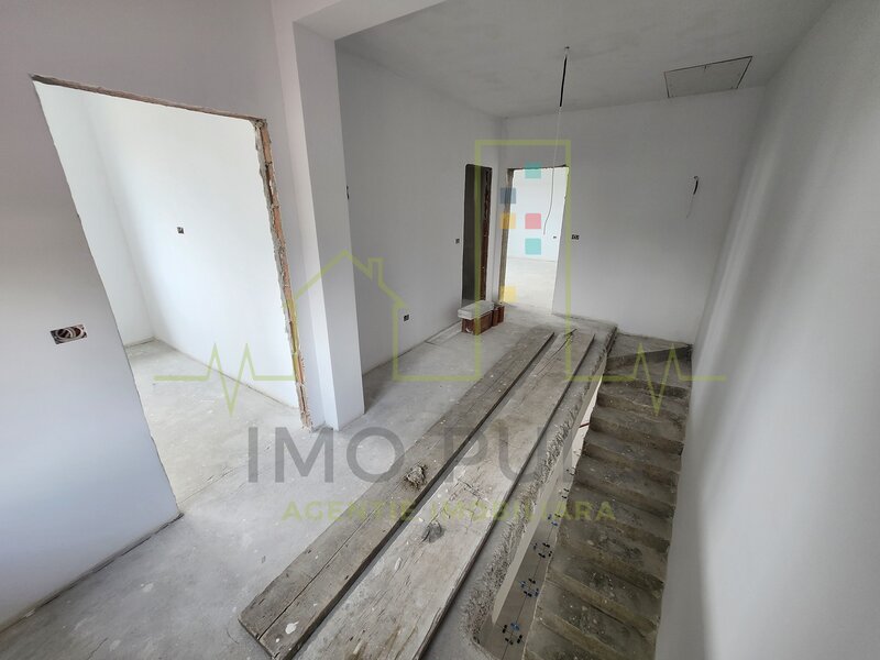 Timis Duplex. Mosnita veche. 350 mp Teren. 4 Camere