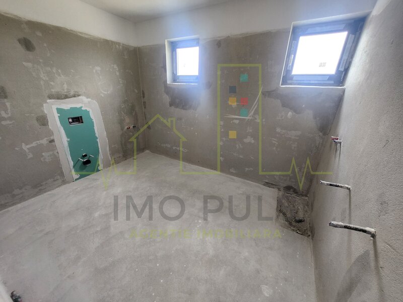 Timis Duplex. Mosnita veche. 350 mp Teren. 4 Camere