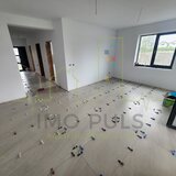 Timis Duplex. Mosnita veche. 350 mp Teren. 4 Camere